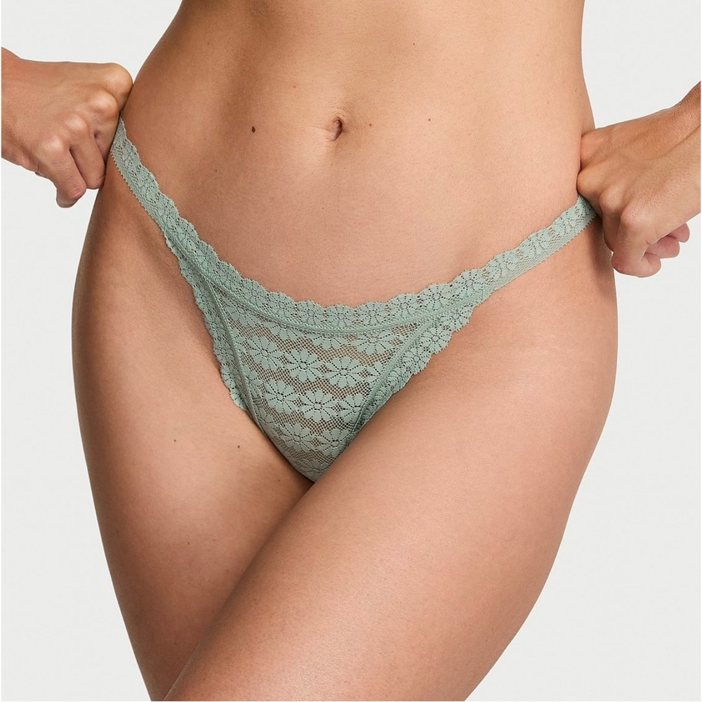 Victoria’s Secret Daisy Lace String Thong Panty
